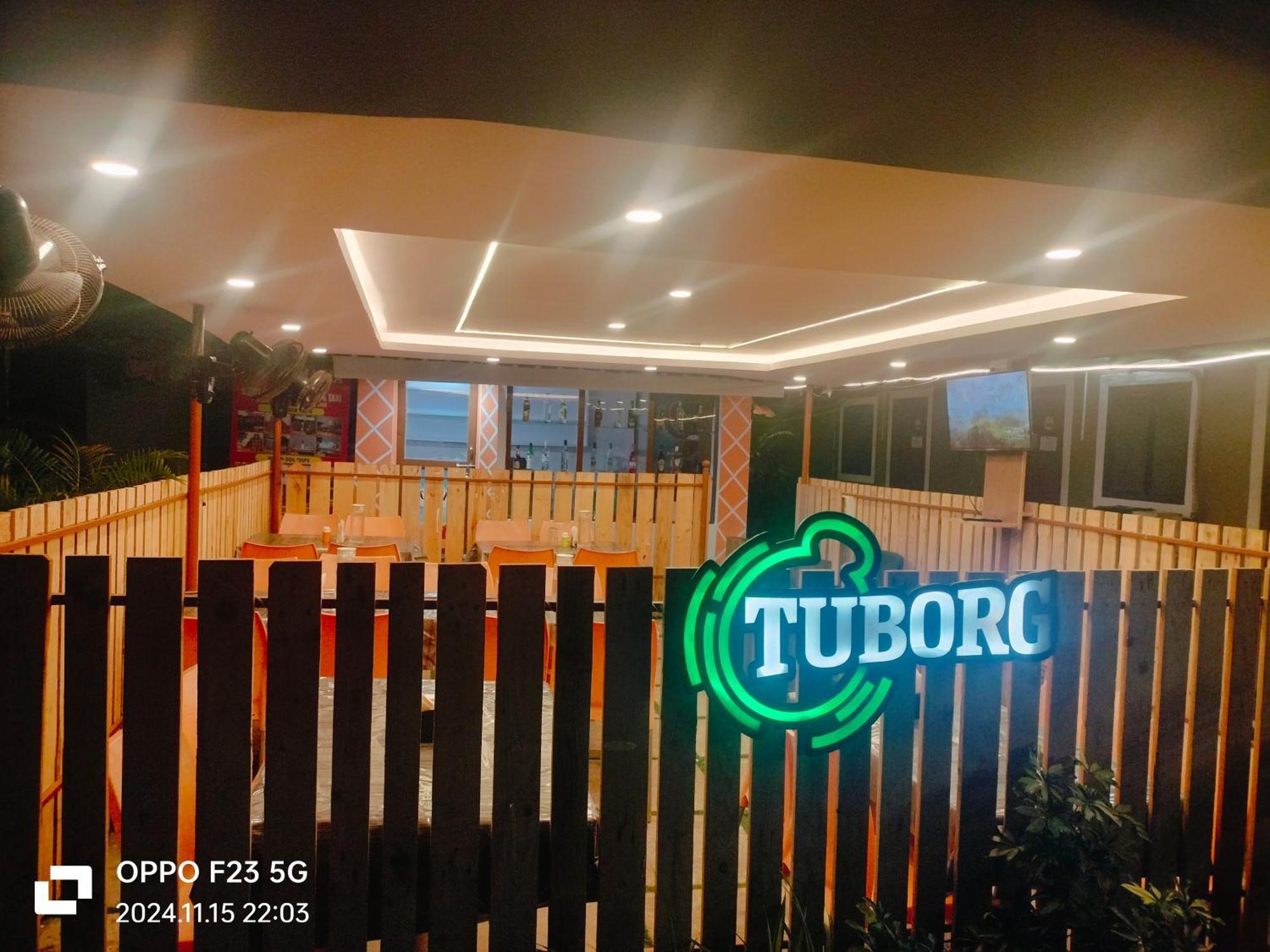 Ave Maria Guesthouse โคลวา ภายนอก รูปภาพ